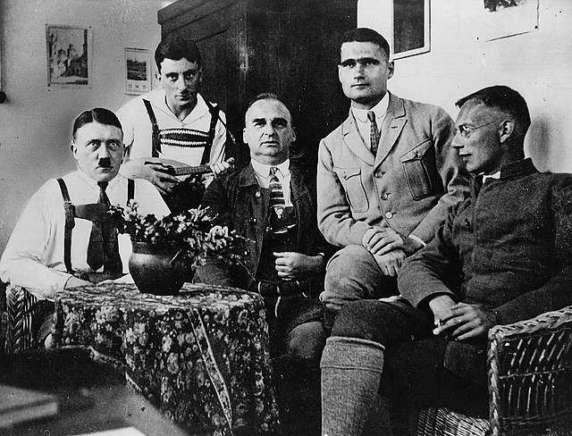 Hitler, Maurice, Kriebel, Hess, Weber, prison de Landsberg en 1924. 